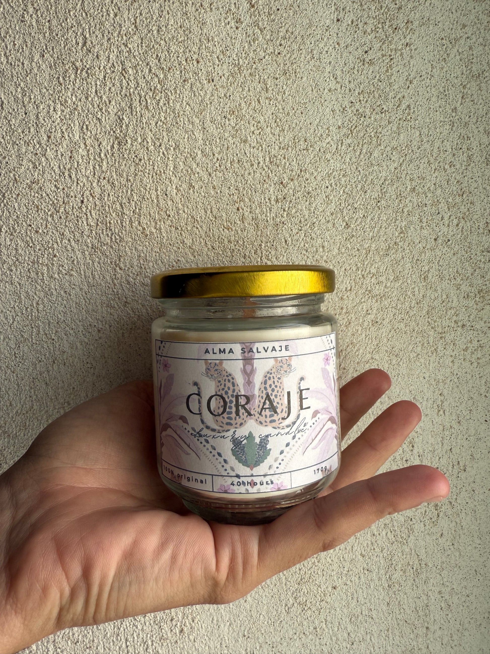 Vela “Coraje” con minerales