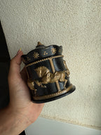 Carrusel y bandeja “Edición negra”.