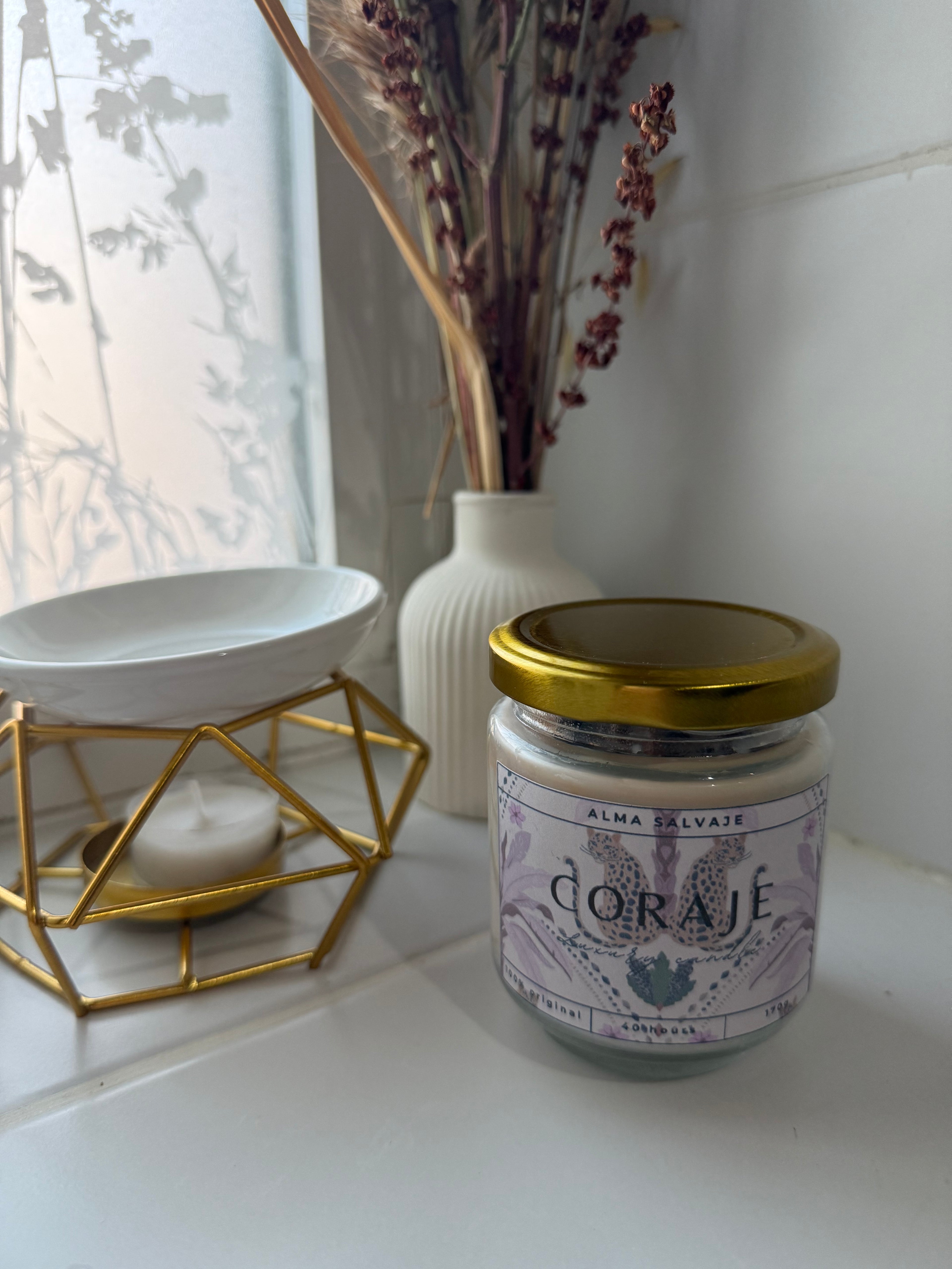 Vela “Coraje” con minerales