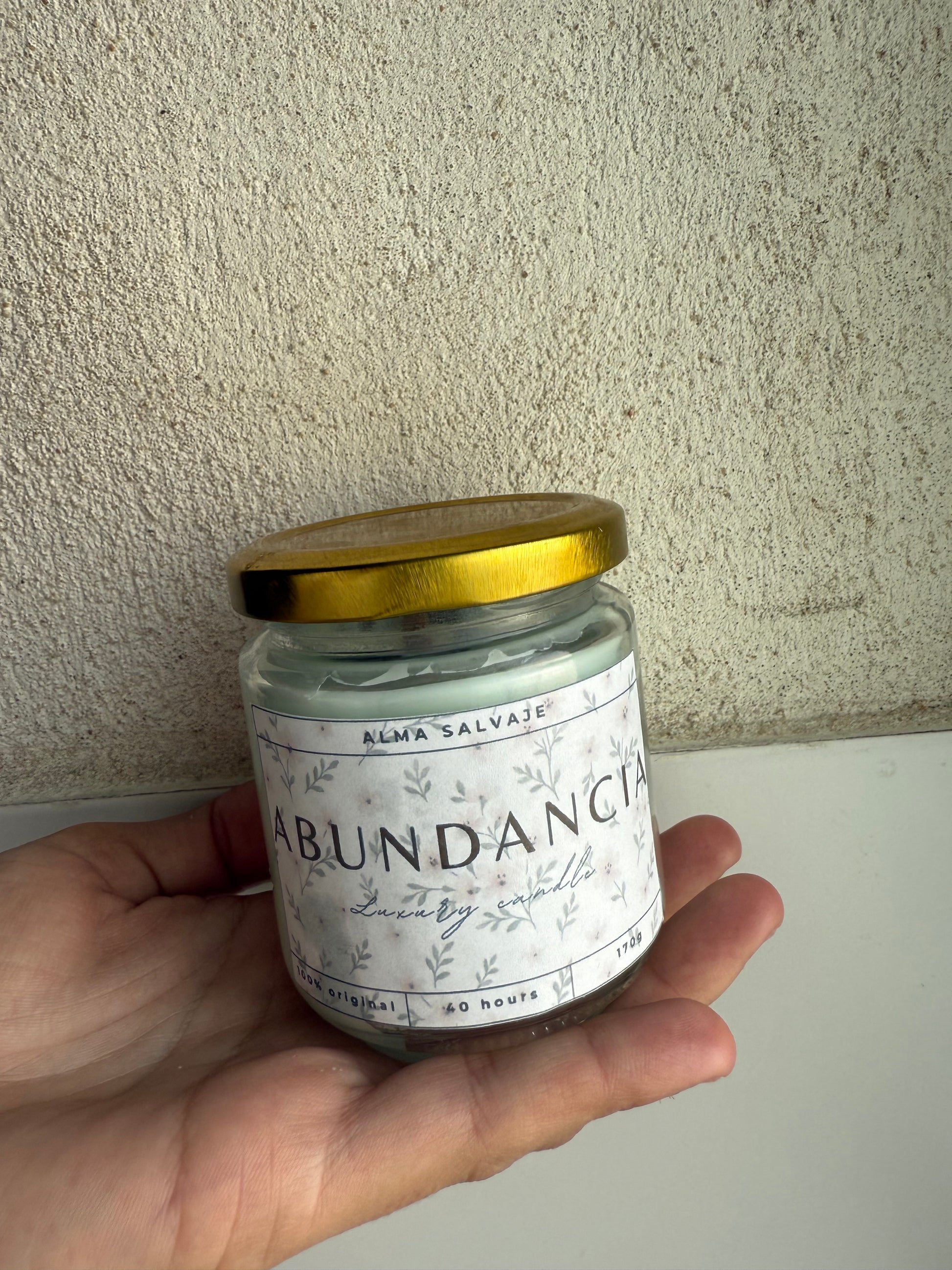 Vela “Abundancia” con minerales