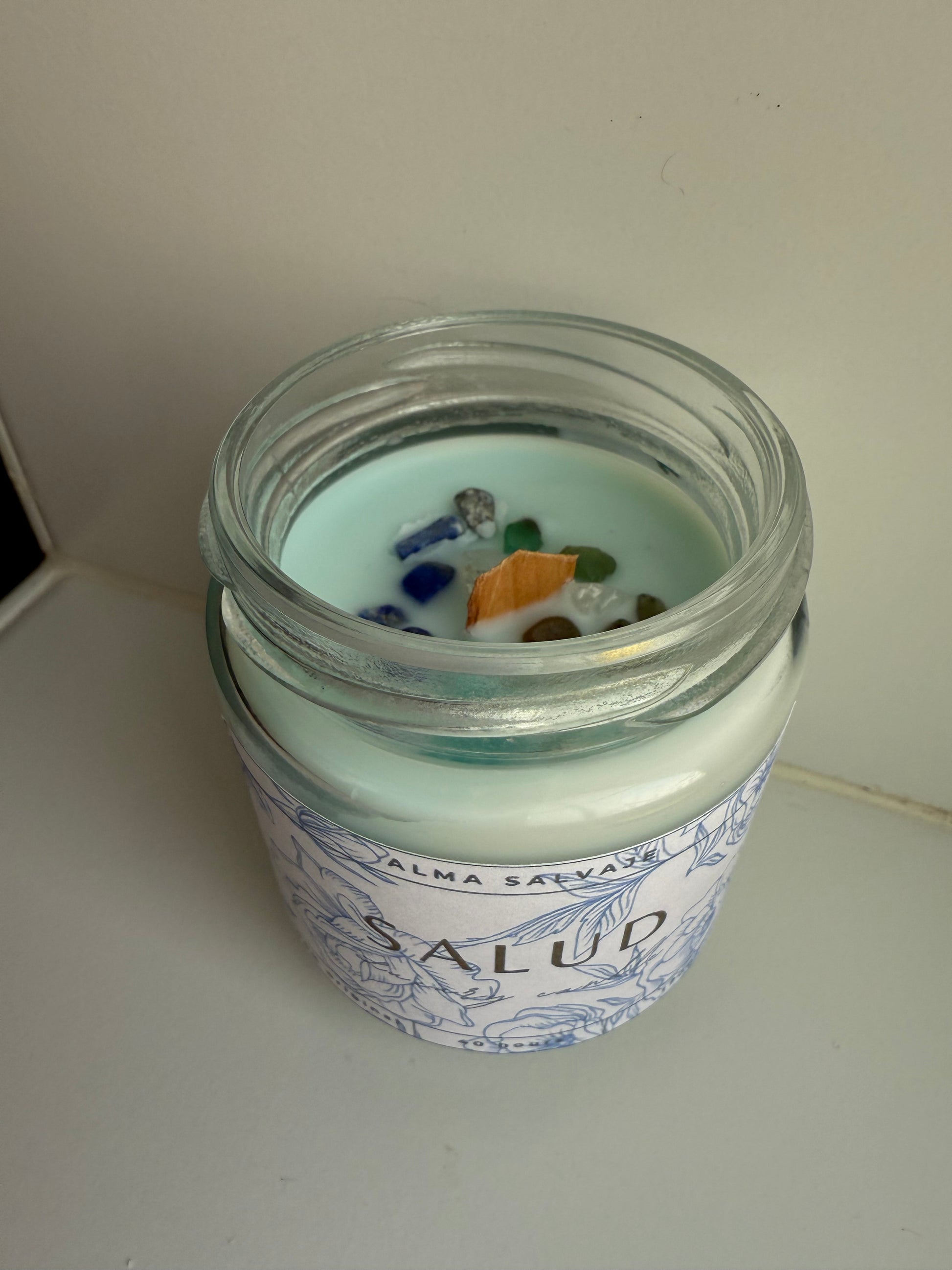 Vela “Salud” con minerales